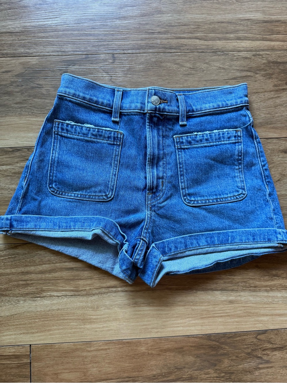 Madewell Emmett Patch Pocket Denim Shorts Earlwood Wash Size 27 High Rise